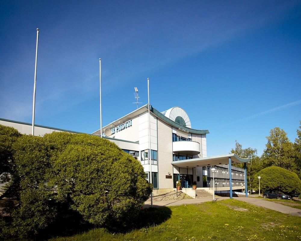 Pilot Airport Hotel Vantaa Exterior photo